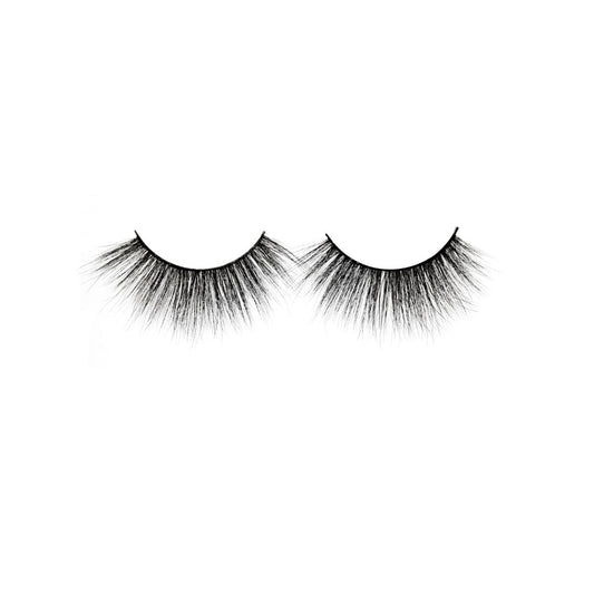 1 pair of lashes on a white background