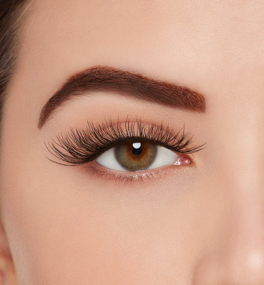 Front view of a model wearing Ardell Active Lash Soak It Up lashes