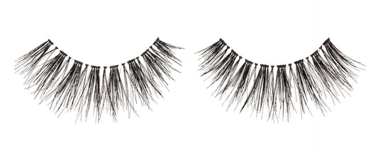 1 pair of lashes on a white background